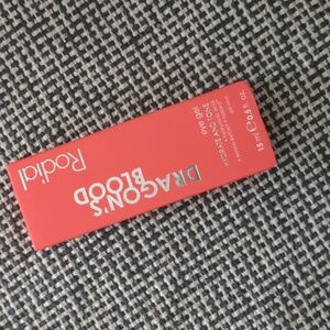NWT, Radial Dragons Blood, Eye Gel, Hyaluronic Acid, Hydrate and Tone, 15ML